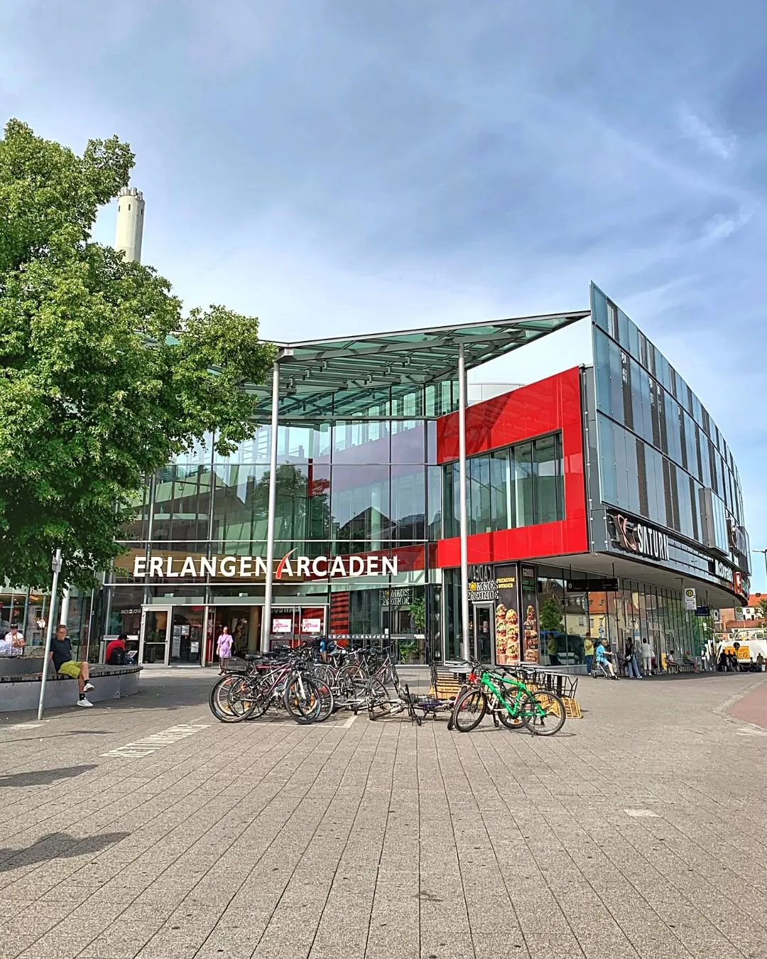 Haupteingang der Erlangen Arcaden an der Nürnberger Straße 7
